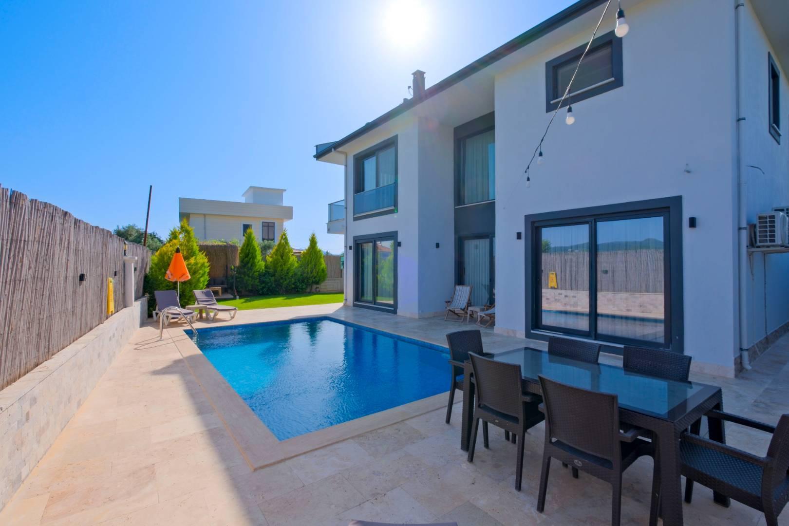 Muğla Dalaman'da Doğa Manzaralı, Özel Havuzlu, Modern Villa-20141