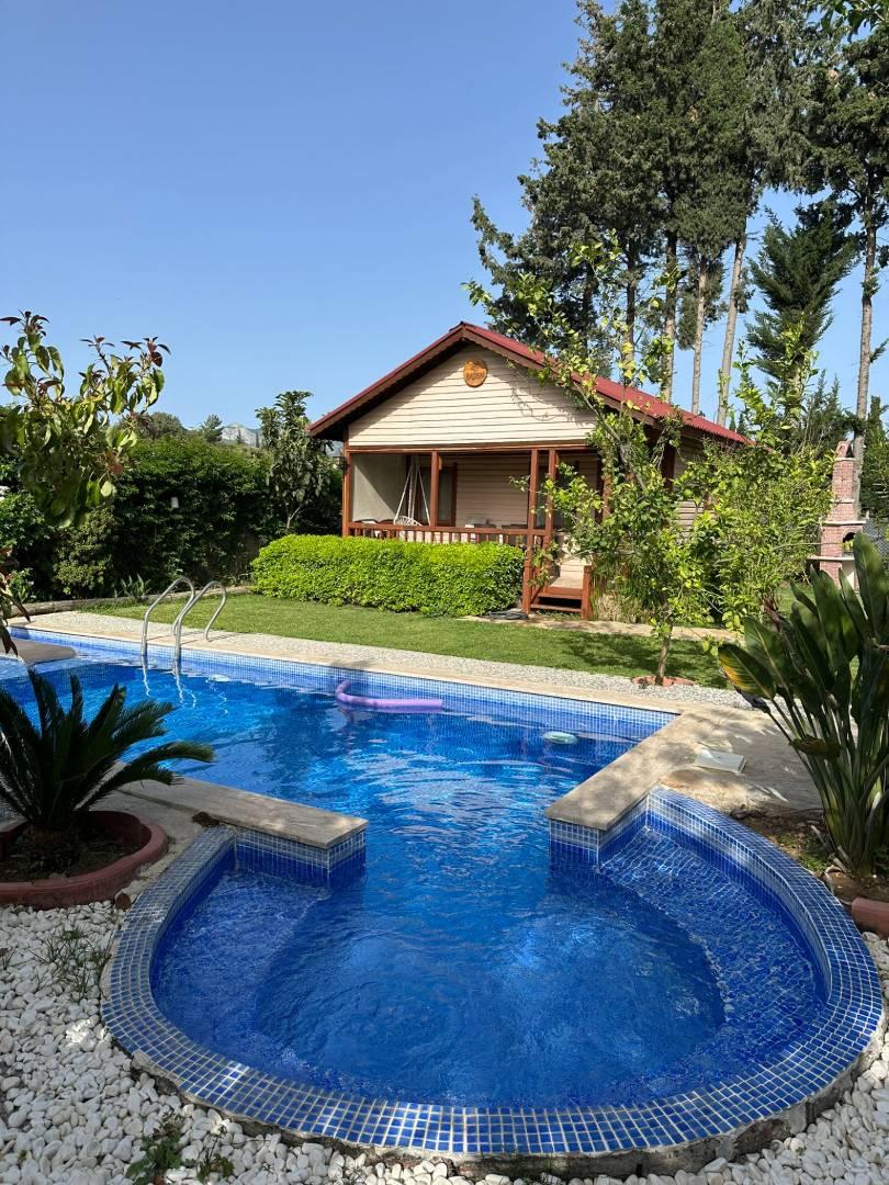 Muğla Datça'da Denize Yakın Konumda, Özel Havuzlu, Ahşap Ev-42912