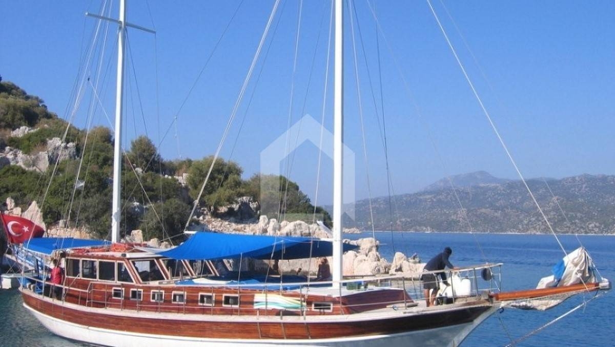 Fethiye'de 12 Kişilik, Kalabalık Gruplara İdeal, Ahşap Tasarımlı Gulet