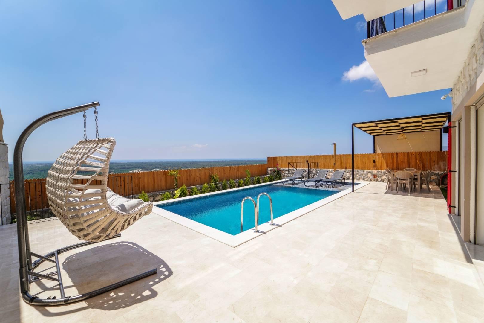 Muğla Seydikemer'de Doğa İle İç İçe, Özel Havuzlu, Jakuzili, Şık Villa-36473