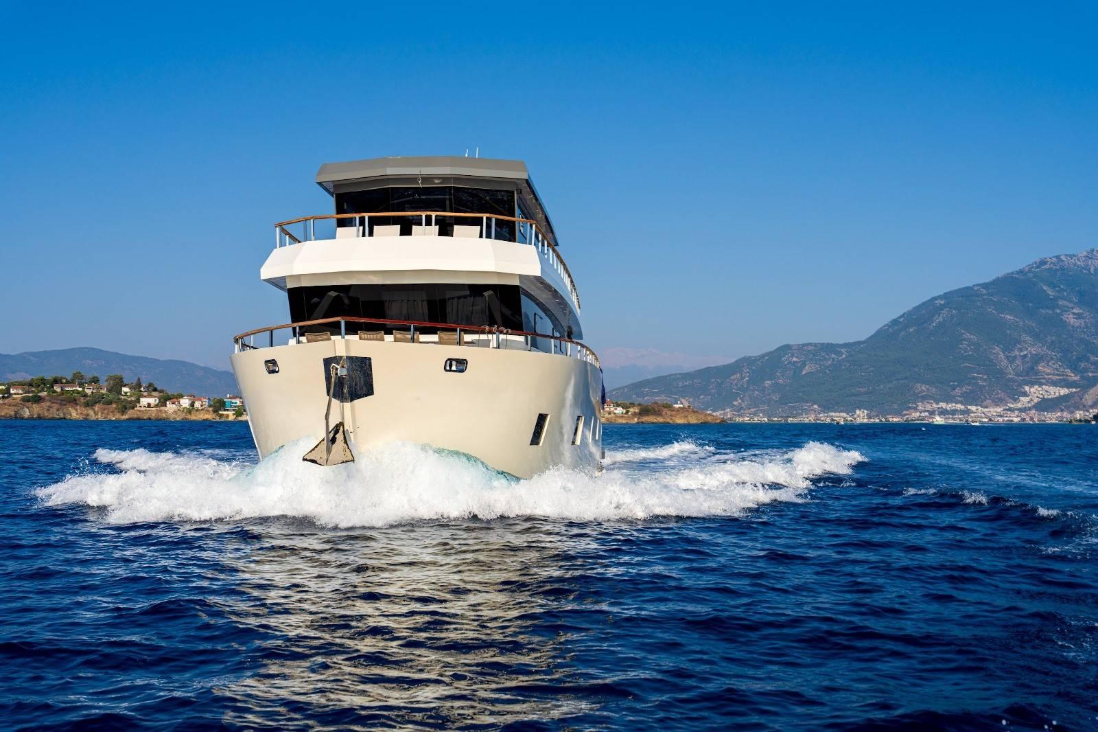 Muğla Fethiye'de Masmavi Sularda, 6 Kabinli, 12 Kişilik Motoryat-41267