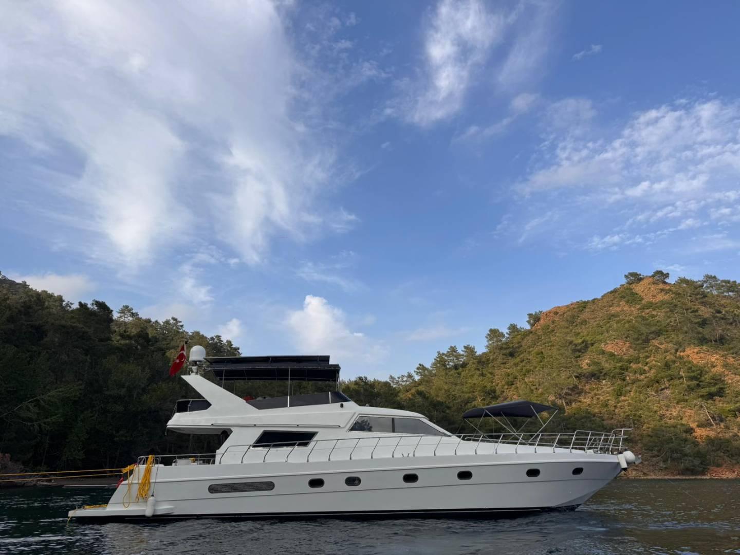 Muğla Göcek'te Engin Maviliklerde, 8 Kişilik Lüks Motoryat-42592