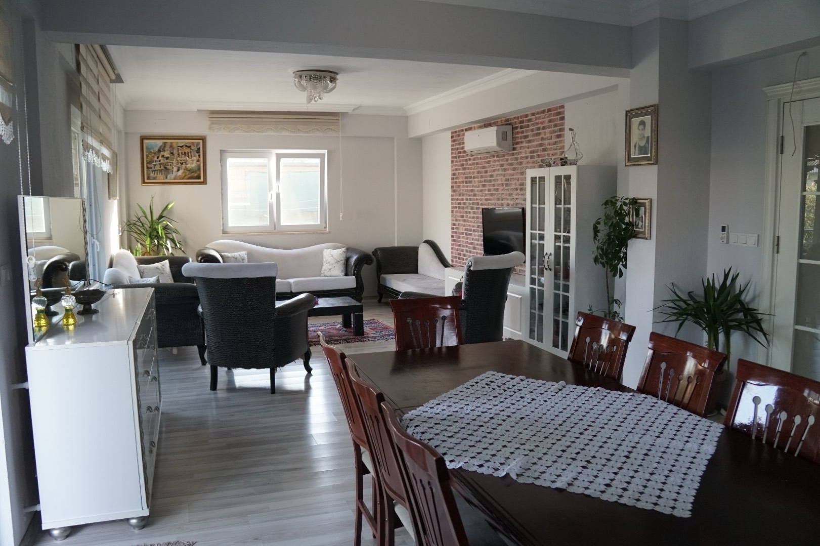 Muğla Köyceğiz'de Kalabalık Ailelere Uygun, Özel Havuzlu, Şık Villa