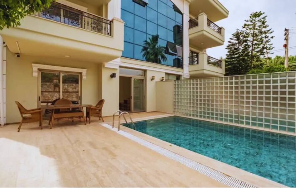 Muğla Marmaris'te Doğayla Baş Başa, Özel Havuzlu, Şık Villa