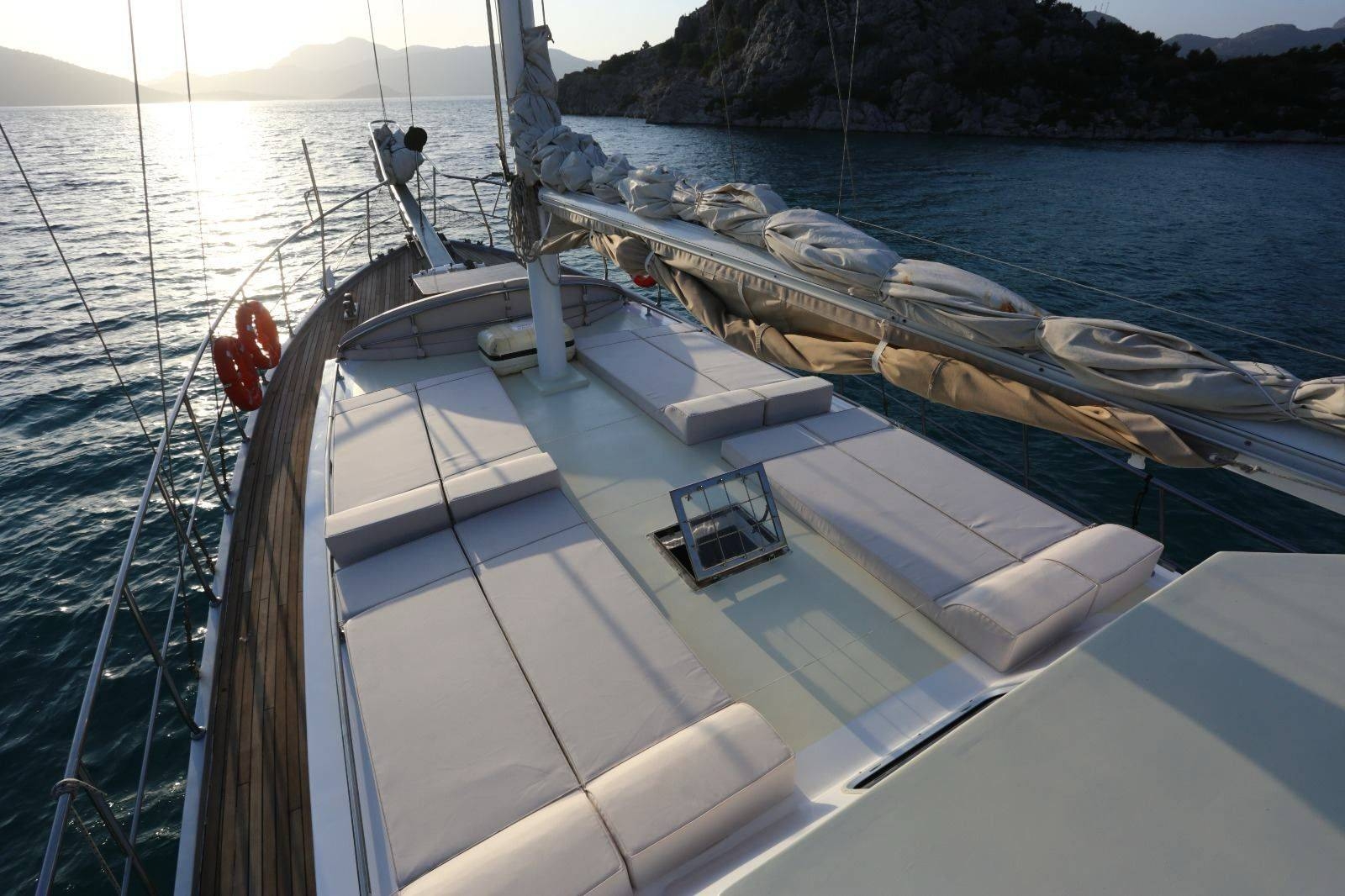 Muğla Marmaris'te Masmavi Sularda, 4 Kamaralı, Konforlu Gulet