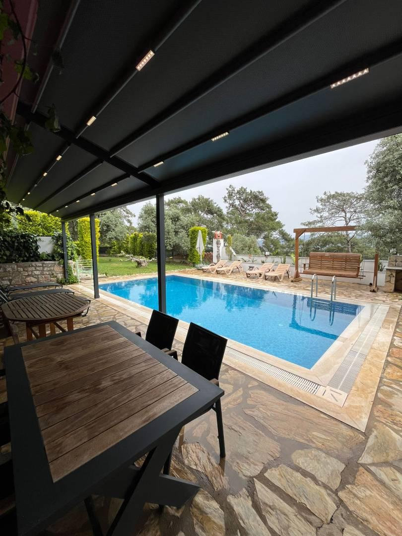 Muğla Menteşe'de Otantik Tasarımlı, Özel Havuzlu, 4 Kişilik Villa-43756