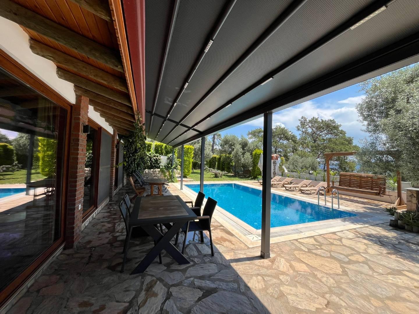 Muğla Menteşe'de Otantik Tasarımlı, Özel Havuzlu, 4 Kişilik Villa-43756