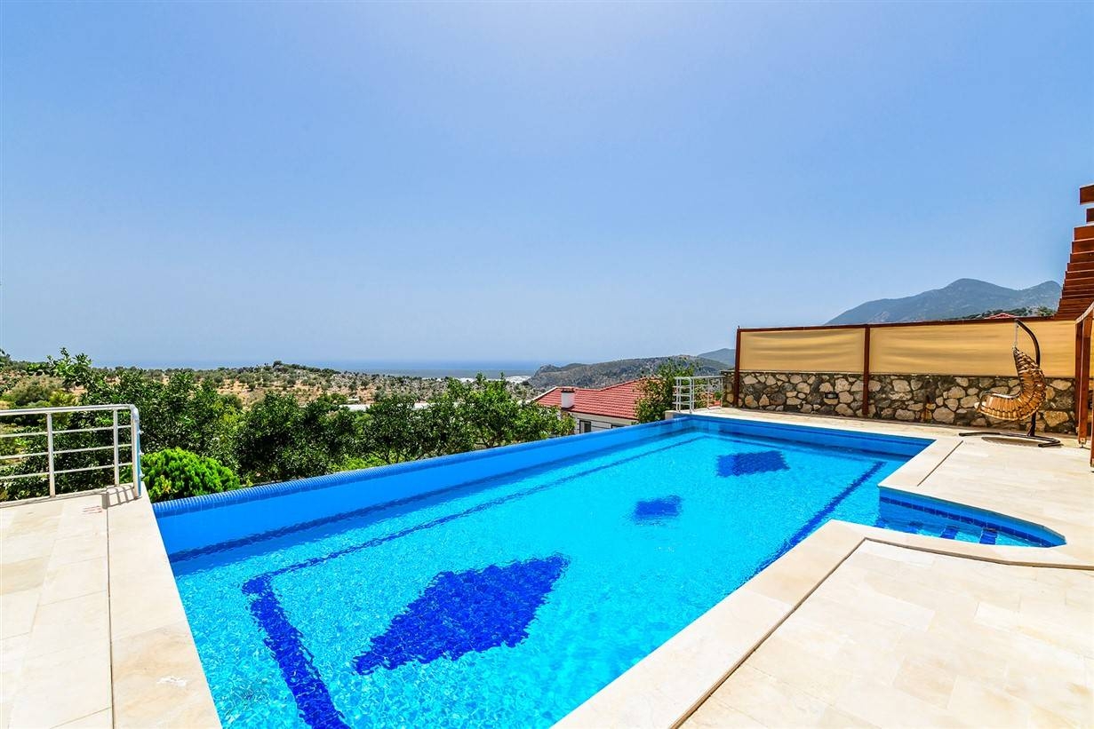 Muğla Seydikemer'de Gözlerden Uzak, Özel Havuzlu, Modern Villa