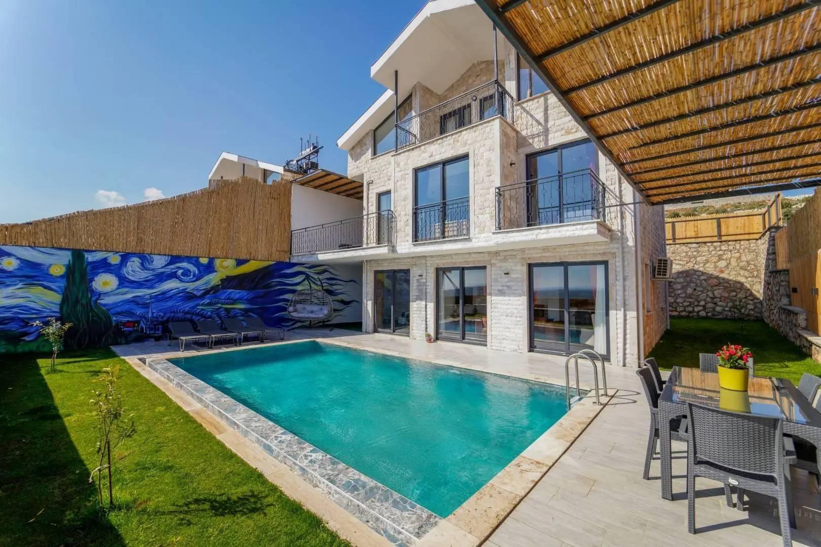 Muğla Seydikemer'de Kalabalık Ailelere Uygun, Özel Havuzlu, Şık Villa-41560