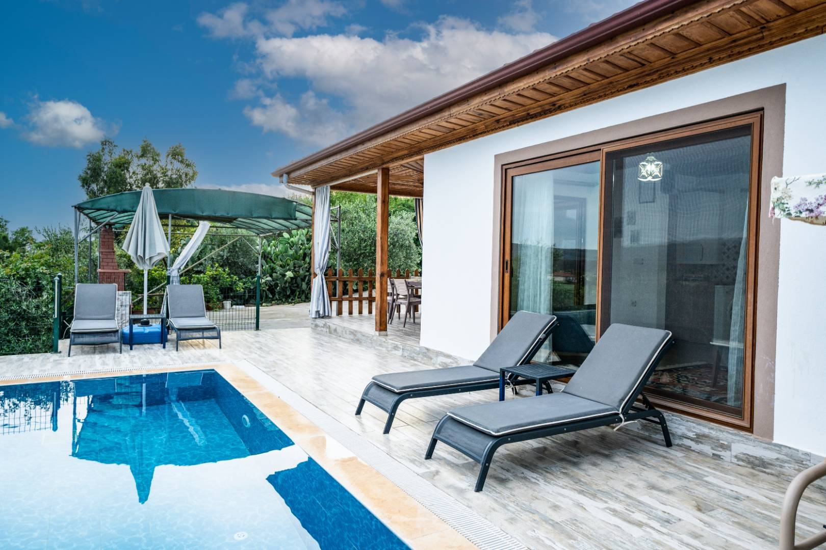 Muğla Ula'da Çekirdek Ailelere Uygun, Özel Havuzlu, Nezih Villa