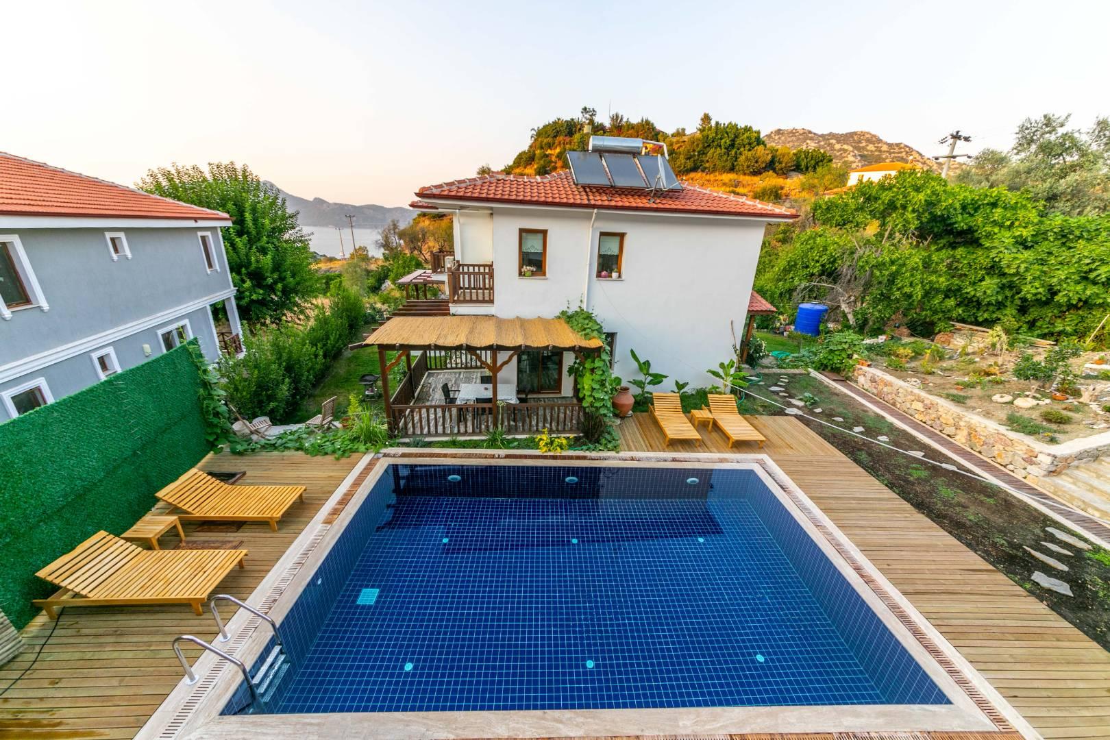 Muğla Ula'da Geniş Ailelere Uygun, Özel Havuzlu, Konforlu Villa-43767
