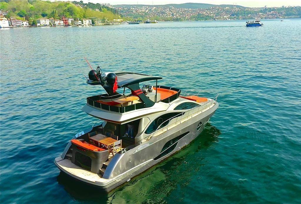 Muğla'da Göcek Çıkışlı, Eşsiz Mavilikte, Konforlu Kiralık Motoryat