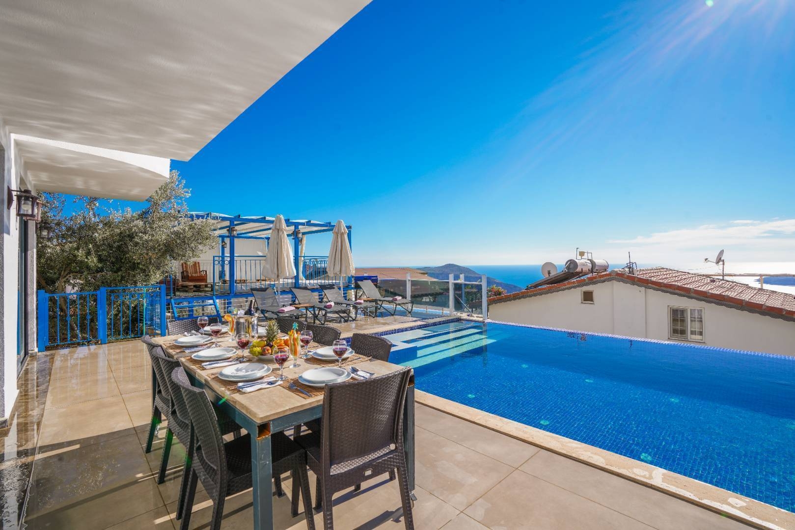 Kalkan Kördere'de Muhteşem Deniz Manzaralı, Özel Havuzlu, Lüks Villa