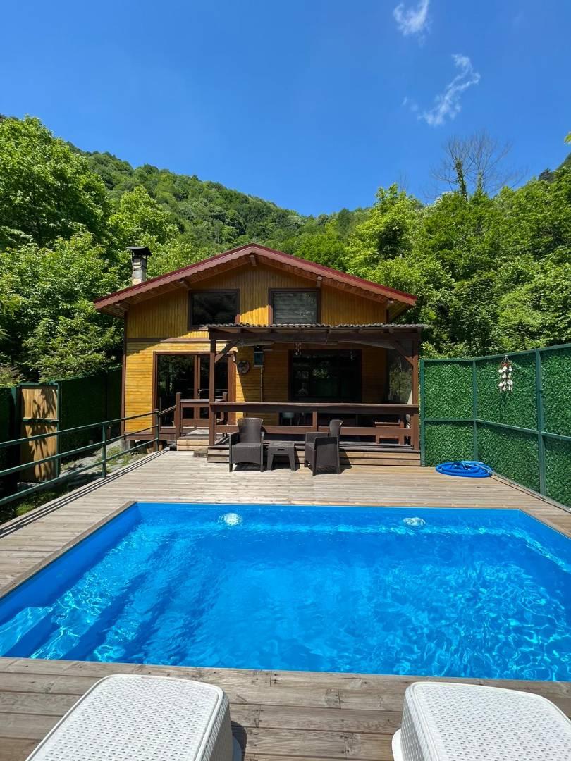 Sapanca Memnuniye'de Sessiz Konumda, Özel Havuzlu, 4 Kişilik Bungalov-40727