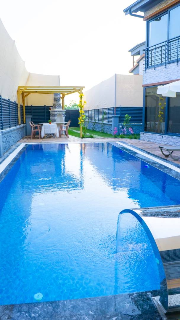 Fethiye Çamköy'de Geniş Ailelere Uygun, Özel Havuzlu, Şık Villa