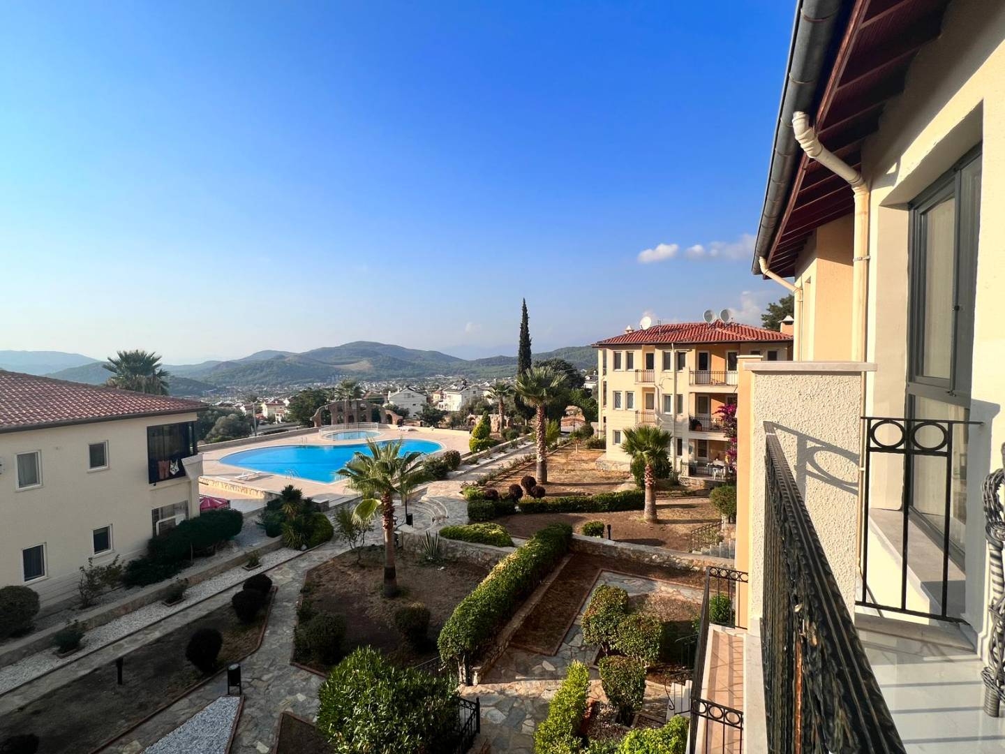 Fethiye Ölüdeniz'de Site İçerisinde, Ortak Havuzlu, Modern Daire