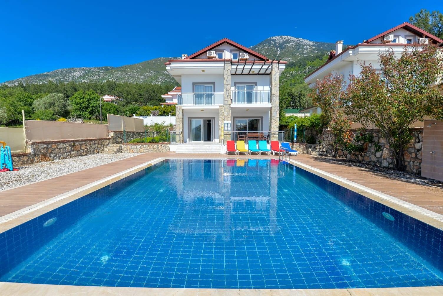 Fethiye Ölüdeniz'de Geniş Ailelere Uygun, Özel Havuzlu, Kiralık Villa