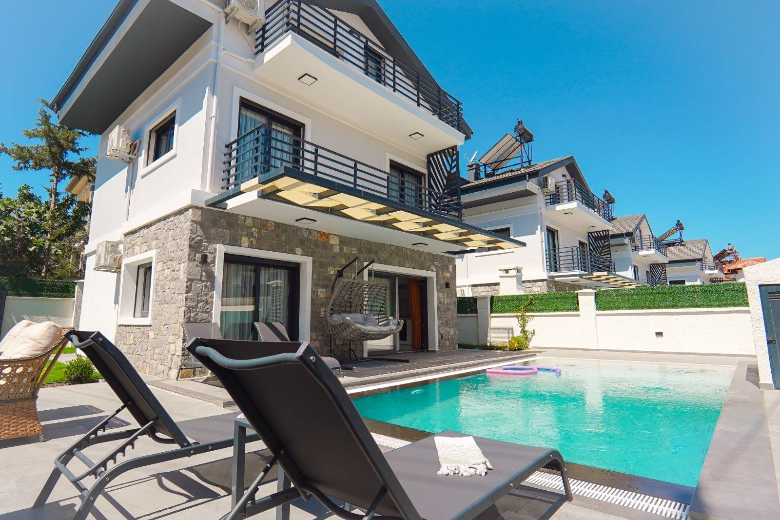 Fethiye Ölüdeniz'de Kalabalık Ailelere Uygun, Özel Havuzlu, 3+1 Villa