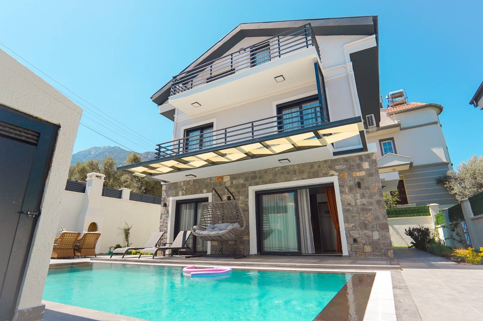 Fethiye Ölüdeniz'de Kalabalık Ailelere Uygun, Özel Havuzlu, 3+1 Villa