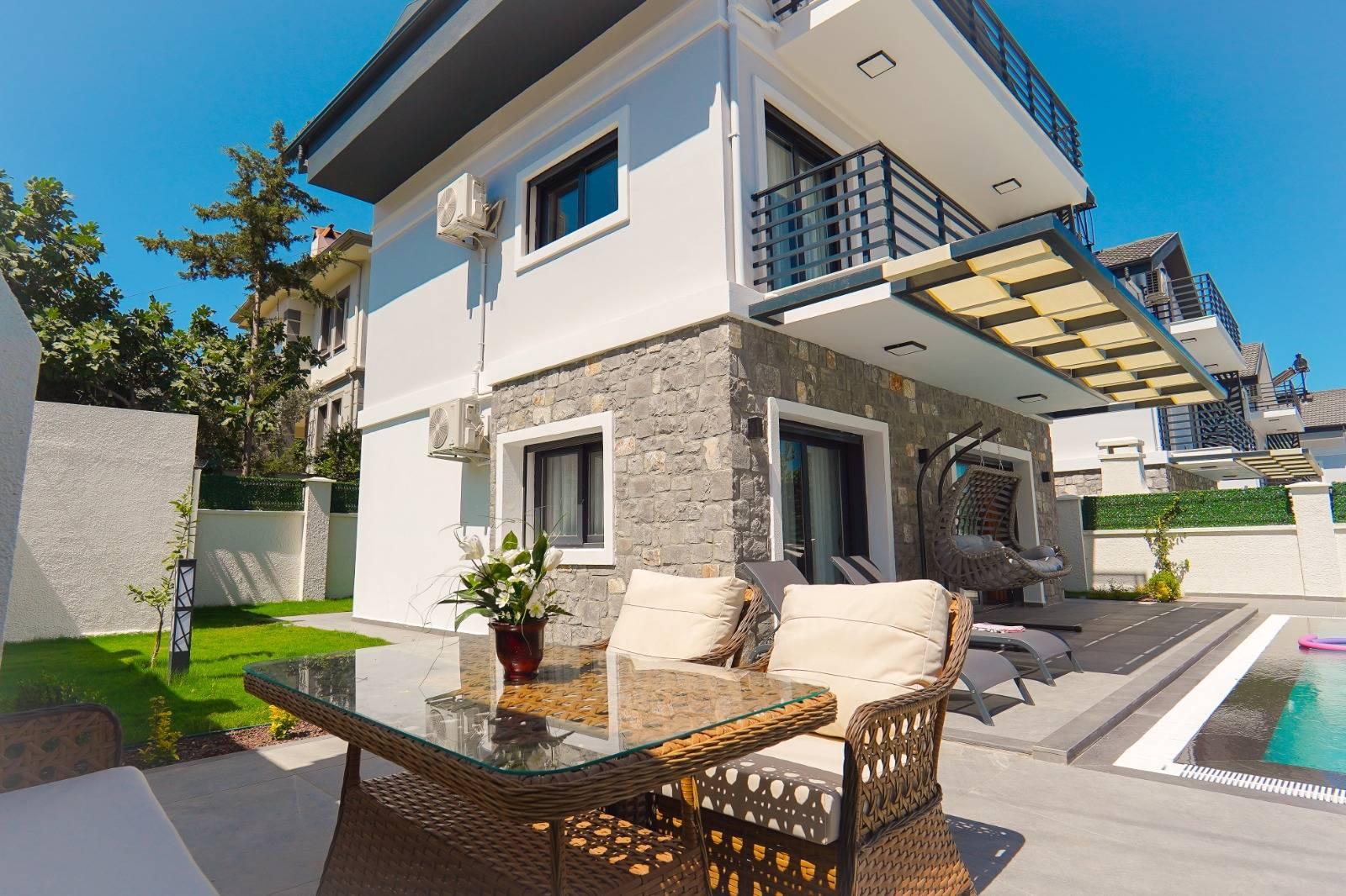 Fethiye Ölüdeniz'de Kalabalık Ailelere Uygun, Özel Havuzlu, 3+1 Villa-41631