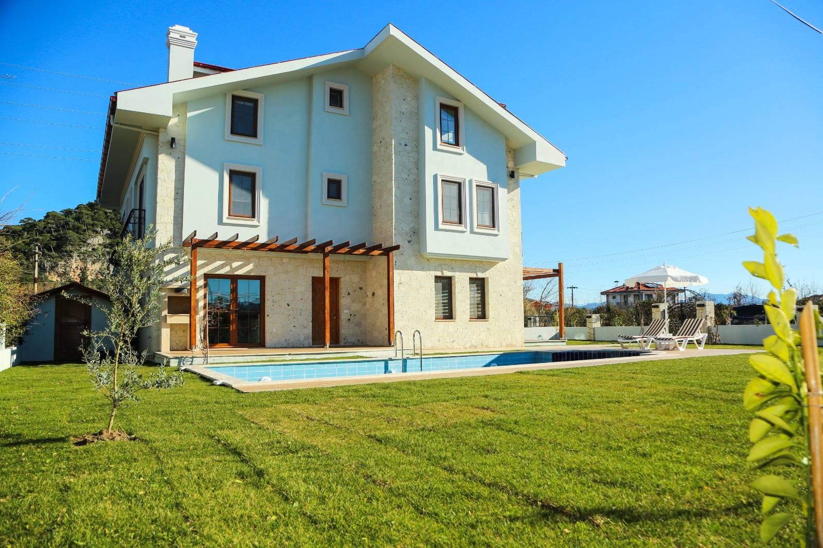 Ortaca Dalyan'da Sakin Konumda, Özel Havuzlu, Modern Villa-41300