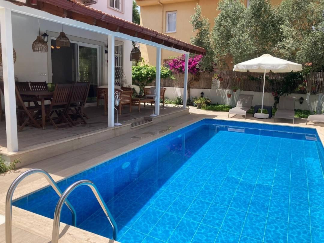 Ortaca Dalyan'da Yemyeşil Bahçeli, Özel Havuzlu, Konforlu Villa-43708