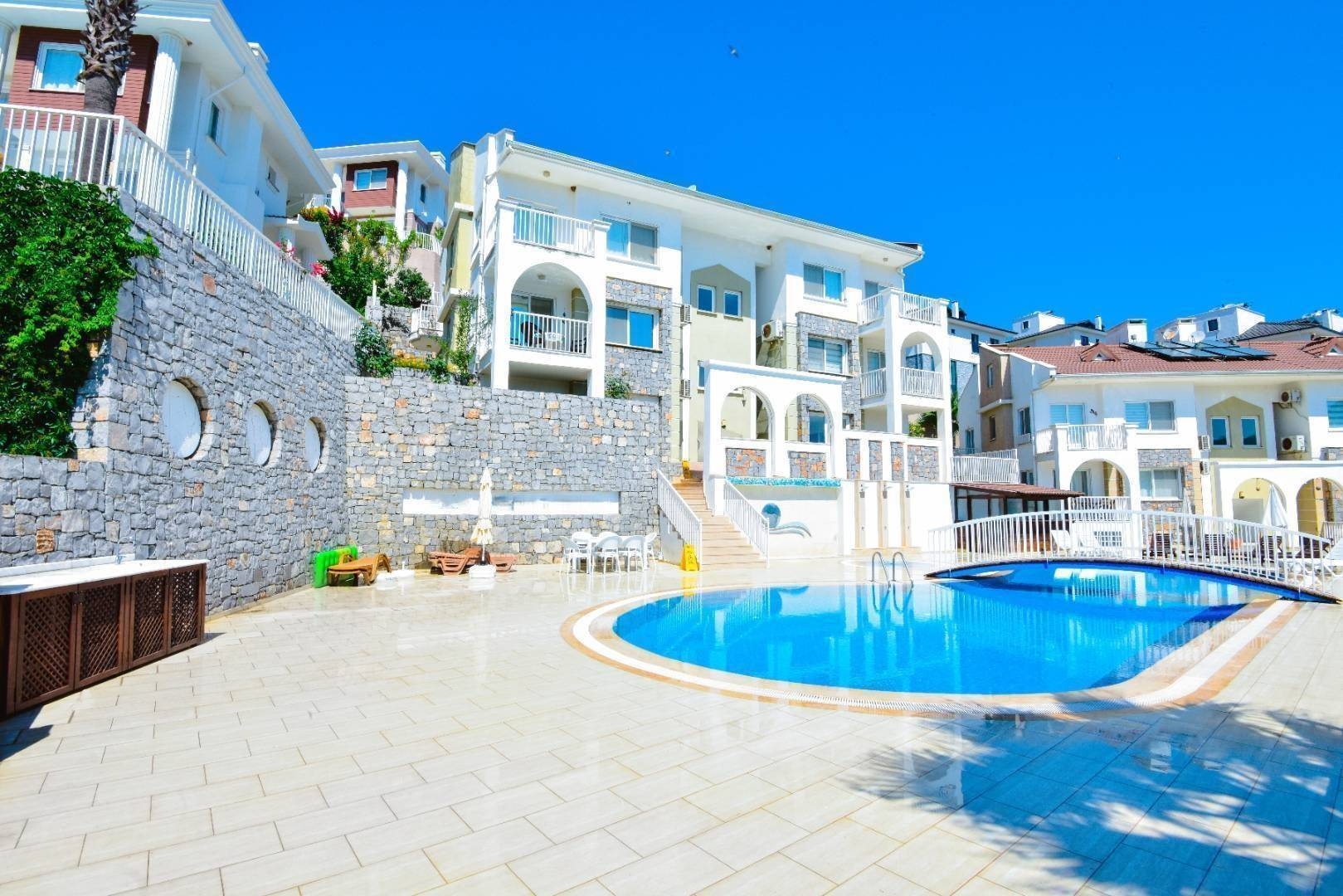 Ortaca Sarıgerme'de Merkezi Konumda, Ortak Havuzlu, Kiralık Suit
