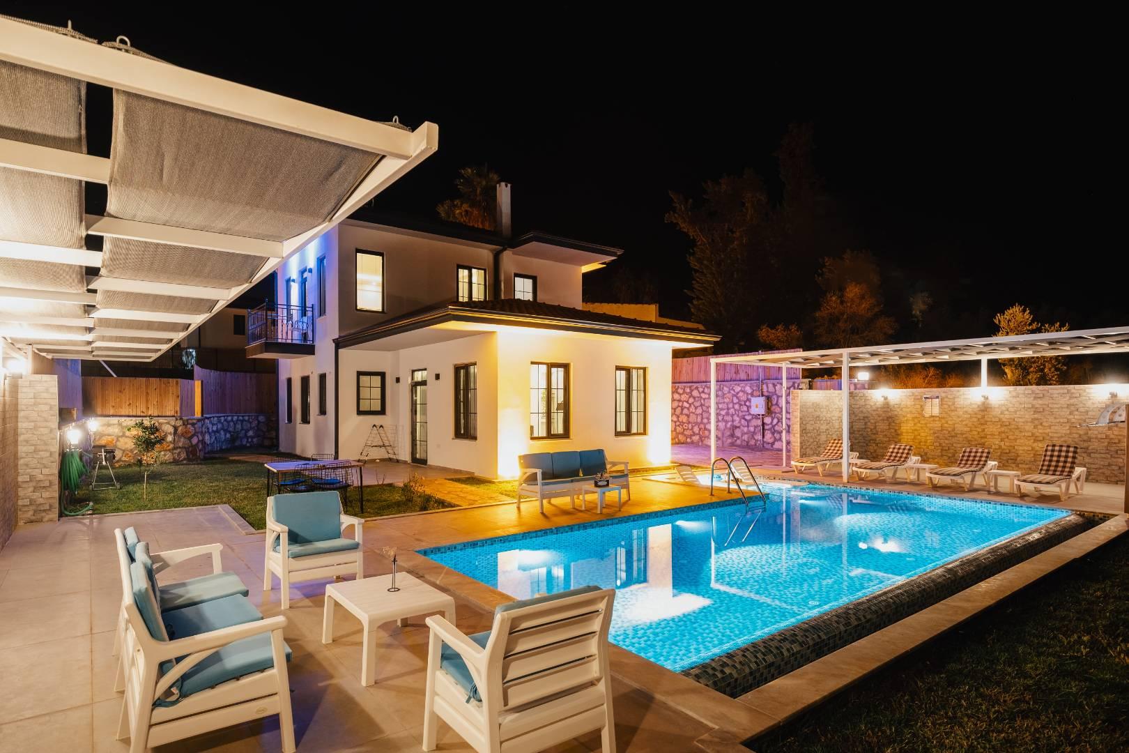 Kaş Patara'da Doğa İçerisinde, Yetişkin ve Çocuk Havuzlu, Şık Villa-40508