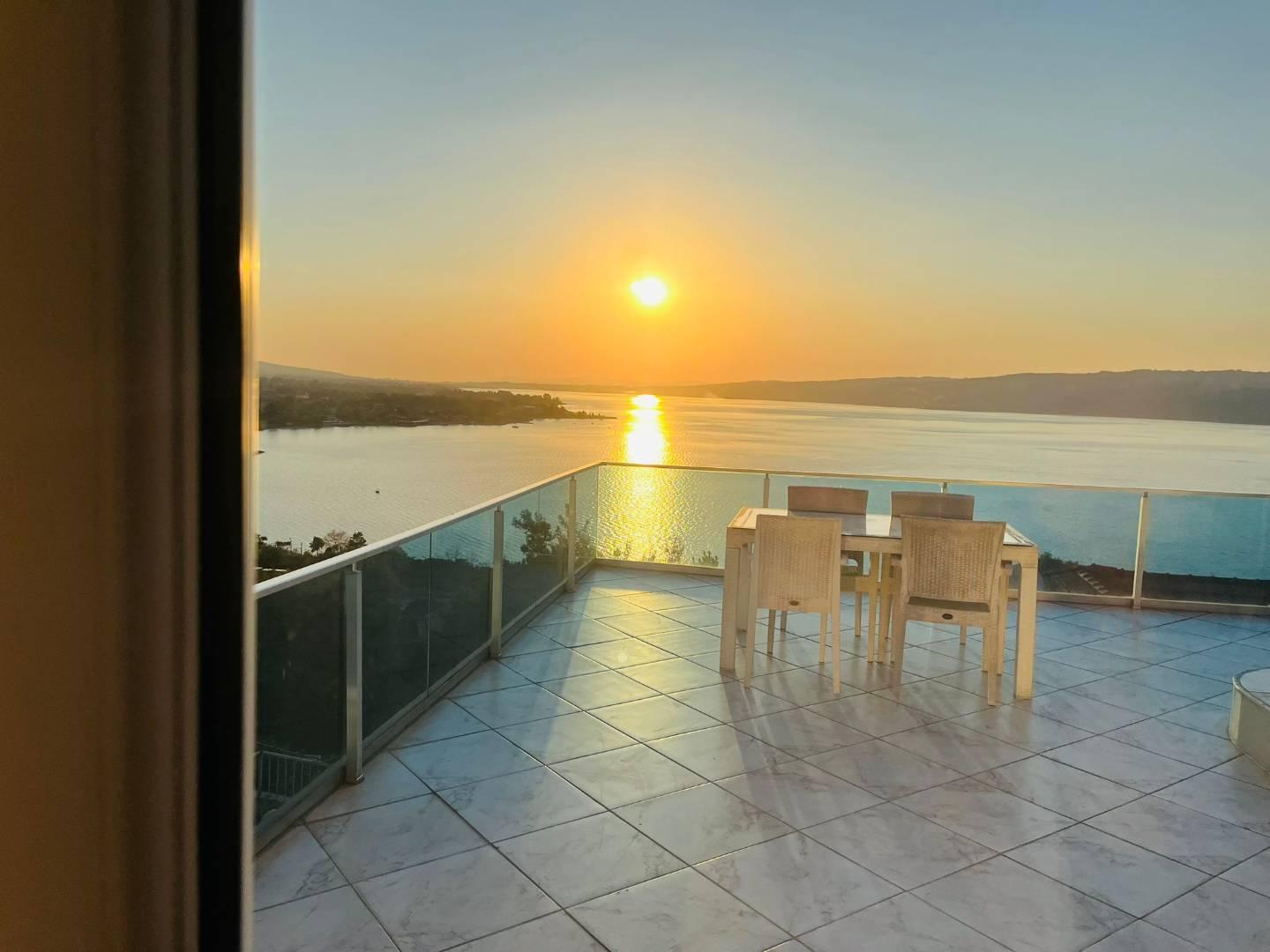 Sakarya Sapanca'da Göl Manzaralı, Özel Havuzlu, Jakuzili, Şık Villa-28316