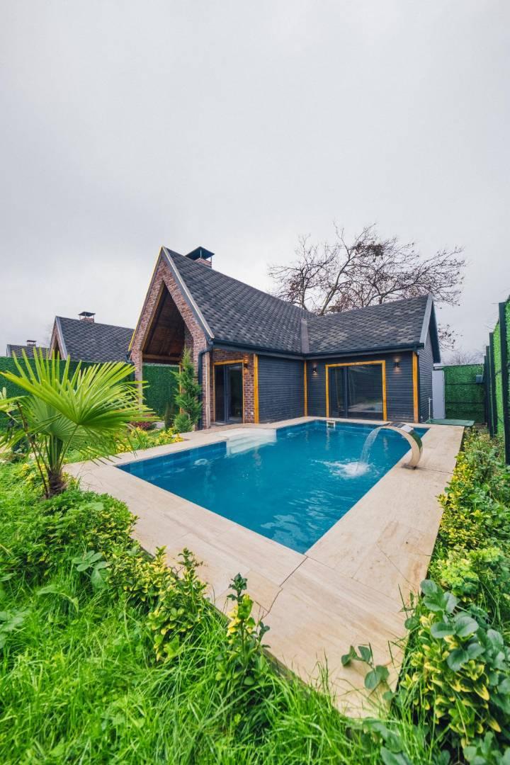 Sapanca Çayiçi'nde Minimalist Tasarımlı, Özel Havuzlu, 2+1 Bungalov-43705