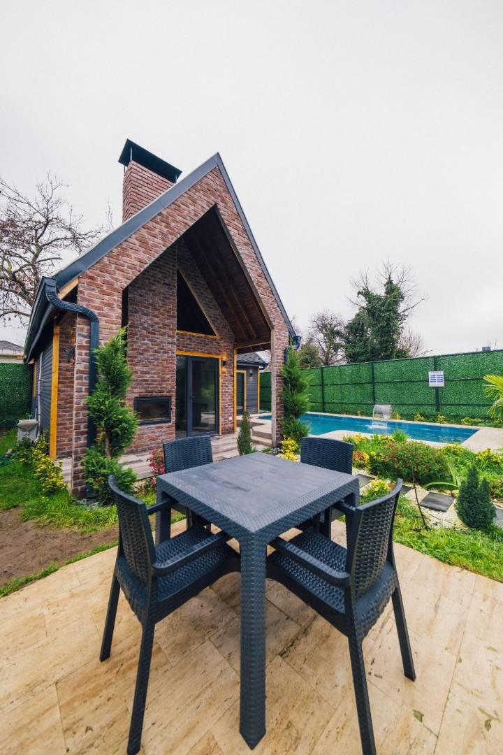 Sapanca Çayiçi'nde Minimalist Tasarımlı, Özel Havuzlu, 2+1 Bungalov-43705