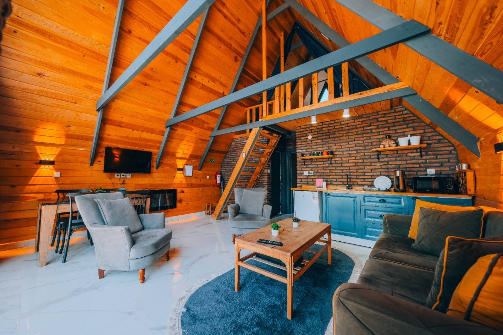 Sapanca Gazipaşa'da Doğa İle İç İçe, Isıtmalı Havuzlu, 2+1 Bungalov