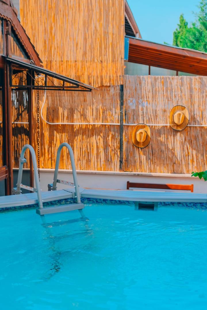 Sapanca Göl'de Otantik Tasarımlı, Isıtmalı Havuzlu, Jakuzili Villa