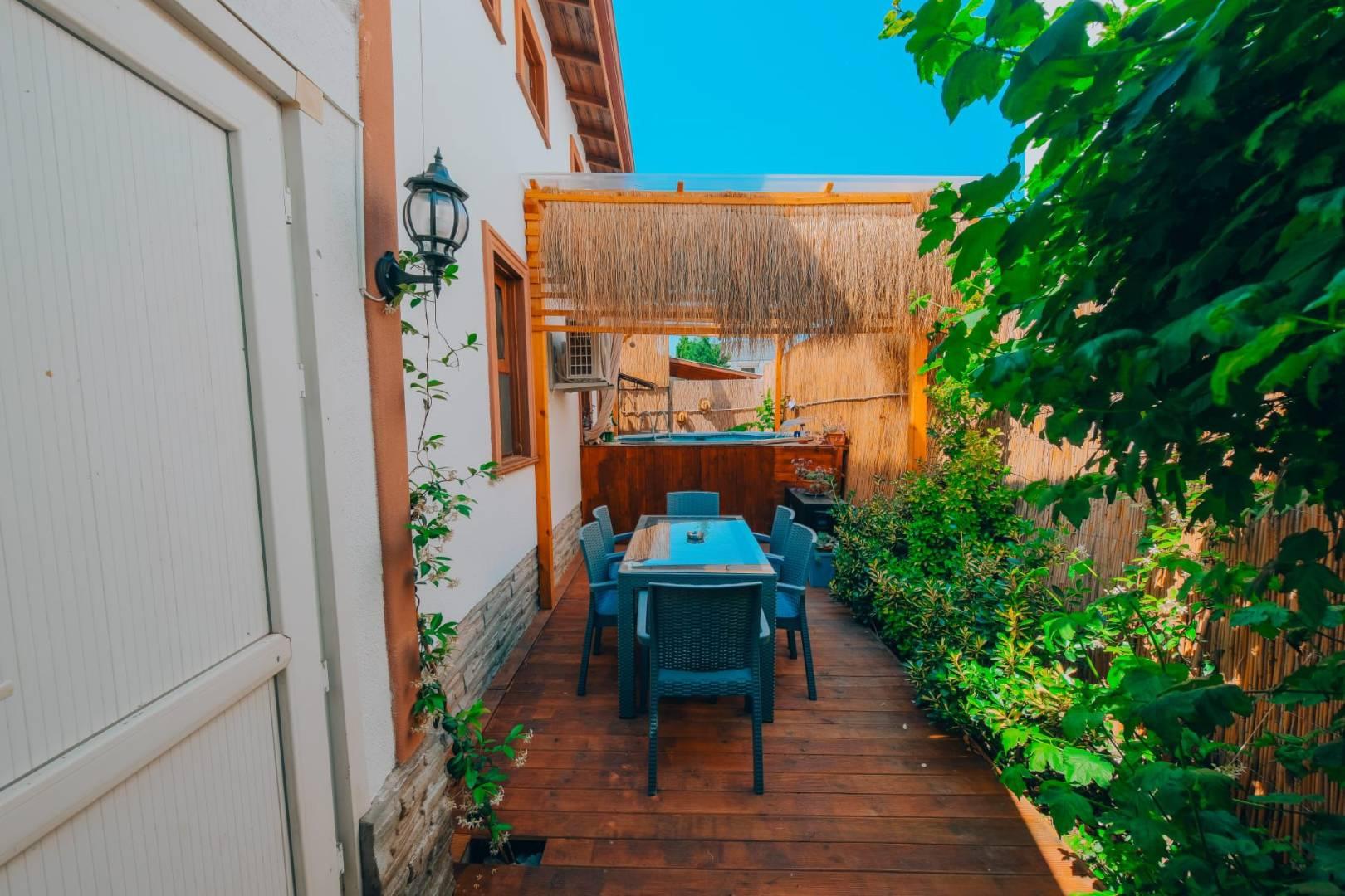 Sapanca Göl'de Otantik Tasarımlı, Isıtmalı Havuzlu, Jakuzili Villa-43571