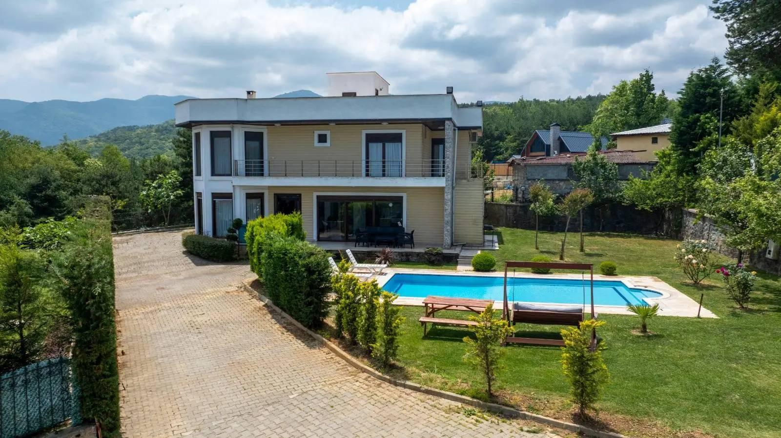 Sapanca Güldibi'nde Doğa İle İç İçe, Özel Havuzlu, Bahçeli Villa -43875