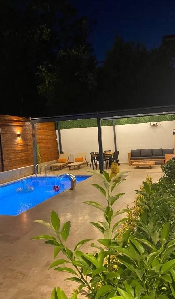 Sapanca Güldibi'nde Merkezi Konumda, Isıtmalı Havuzlu, Modern Villa-43178