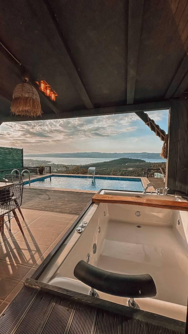 Sapanca Hacımercan'da Göl Manzaralı, Isıtmalı Havuzlu, Şık Bungalov-41376