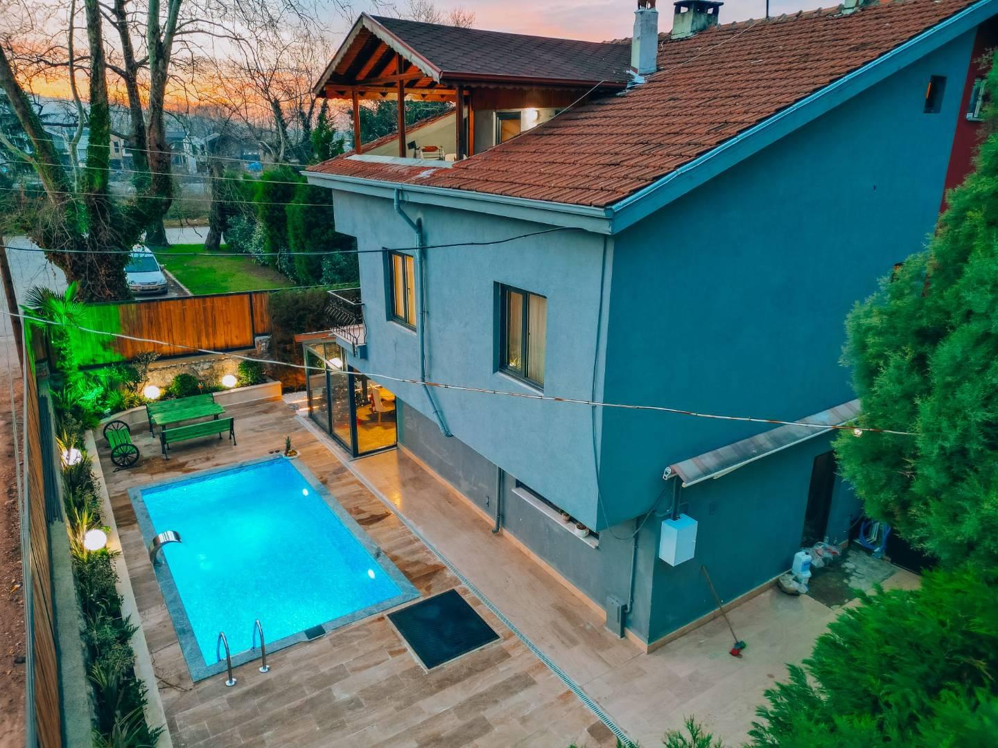 Sapanca Kırkpınar'da Geniş Ailelere Uygun, Özel Havuzlu, Lüks Villa-40597