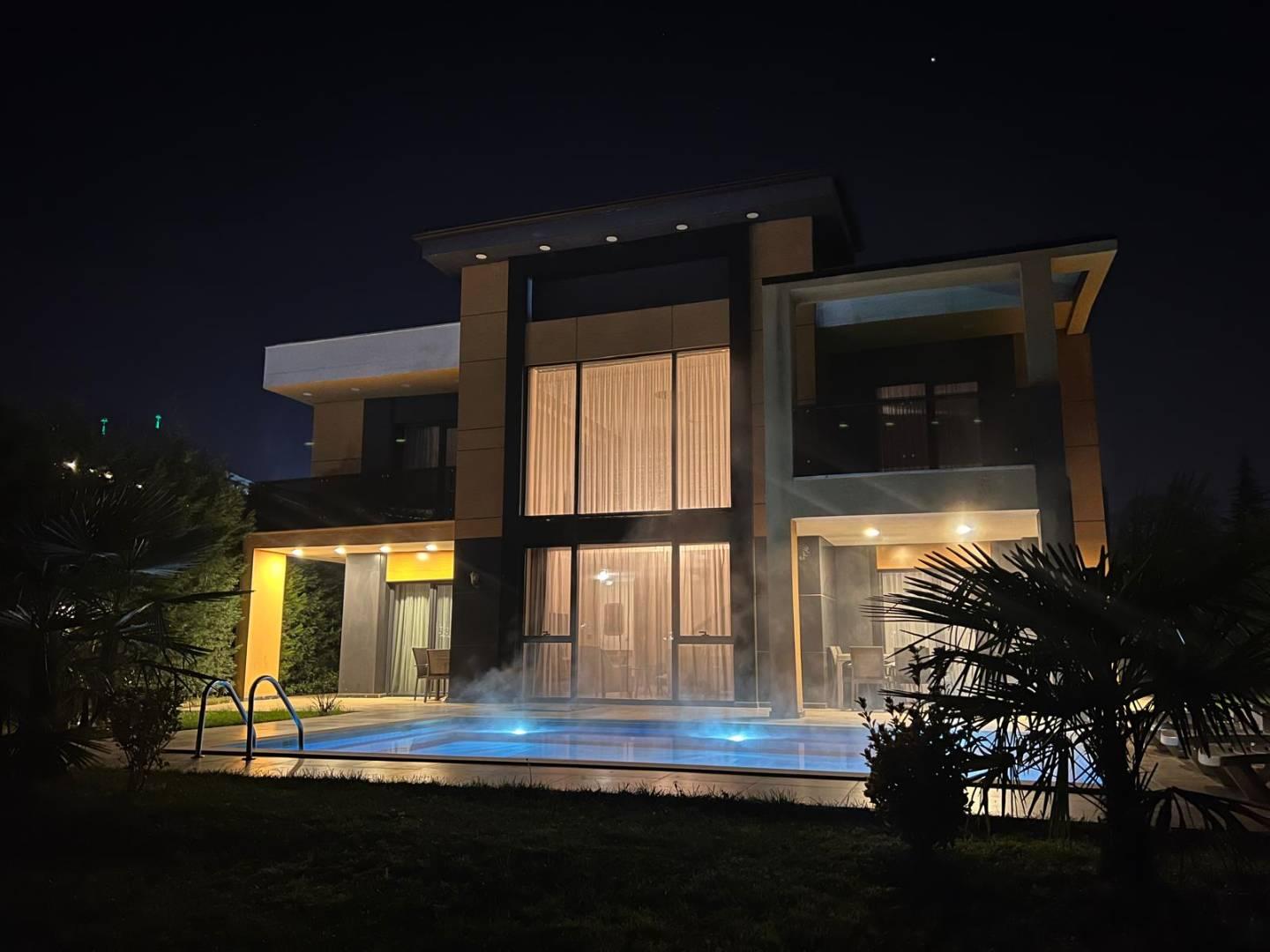 Sapanca Kırkpınar'da Büyük Ailelere Uygun, Özel Havuzlu, Keyifli Villa-41479