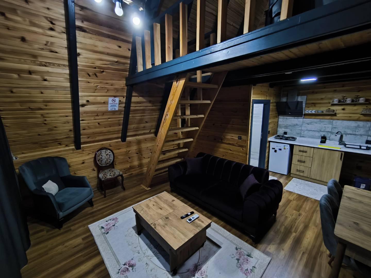 Sapanca Kırkpınar'da Modern Tasarımlı, Isıtmalı Havuzlu, 2+1 Bungalov-40599