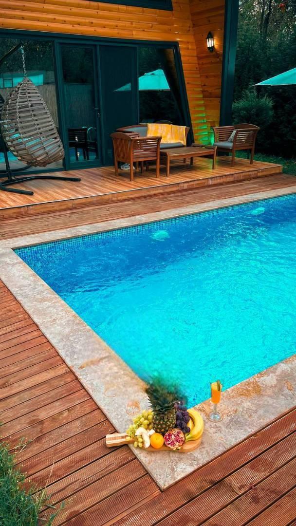 Sapanca Kurtköy'de Doğa İçerisinde, Isıtmalı Havuzlu, Kiralık Bungalov-40306