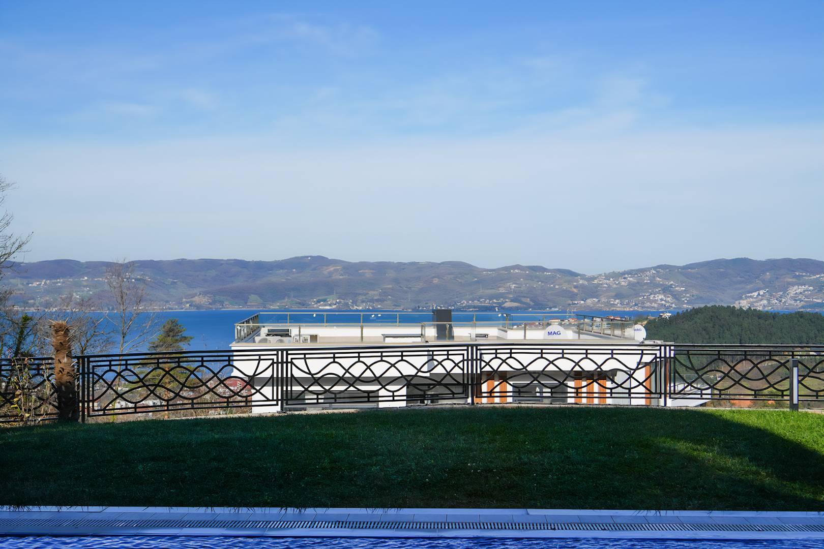 Sapanca Kuruçeşme'de Elverişli Konumda, Özel Havuzlu, Lüks Villa-36116