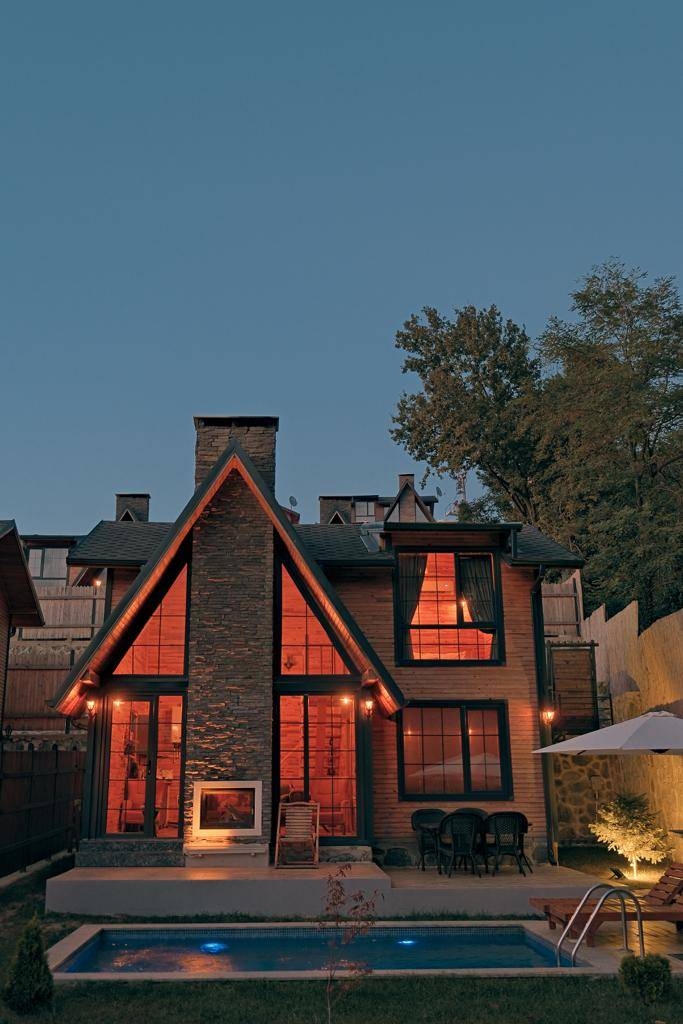 Sapanca Kuruçeşme'de Doğa İle Baş Başa, Özel Havuzlu, Modern Bungalov