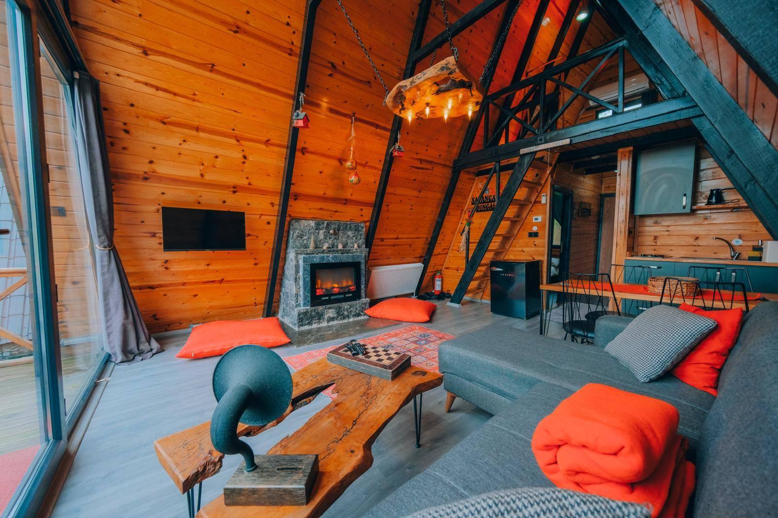 Sapanca Memnuniye'de Kalabalık Ailelere Uygun, Jakuzili, Şık Bungalov-36227