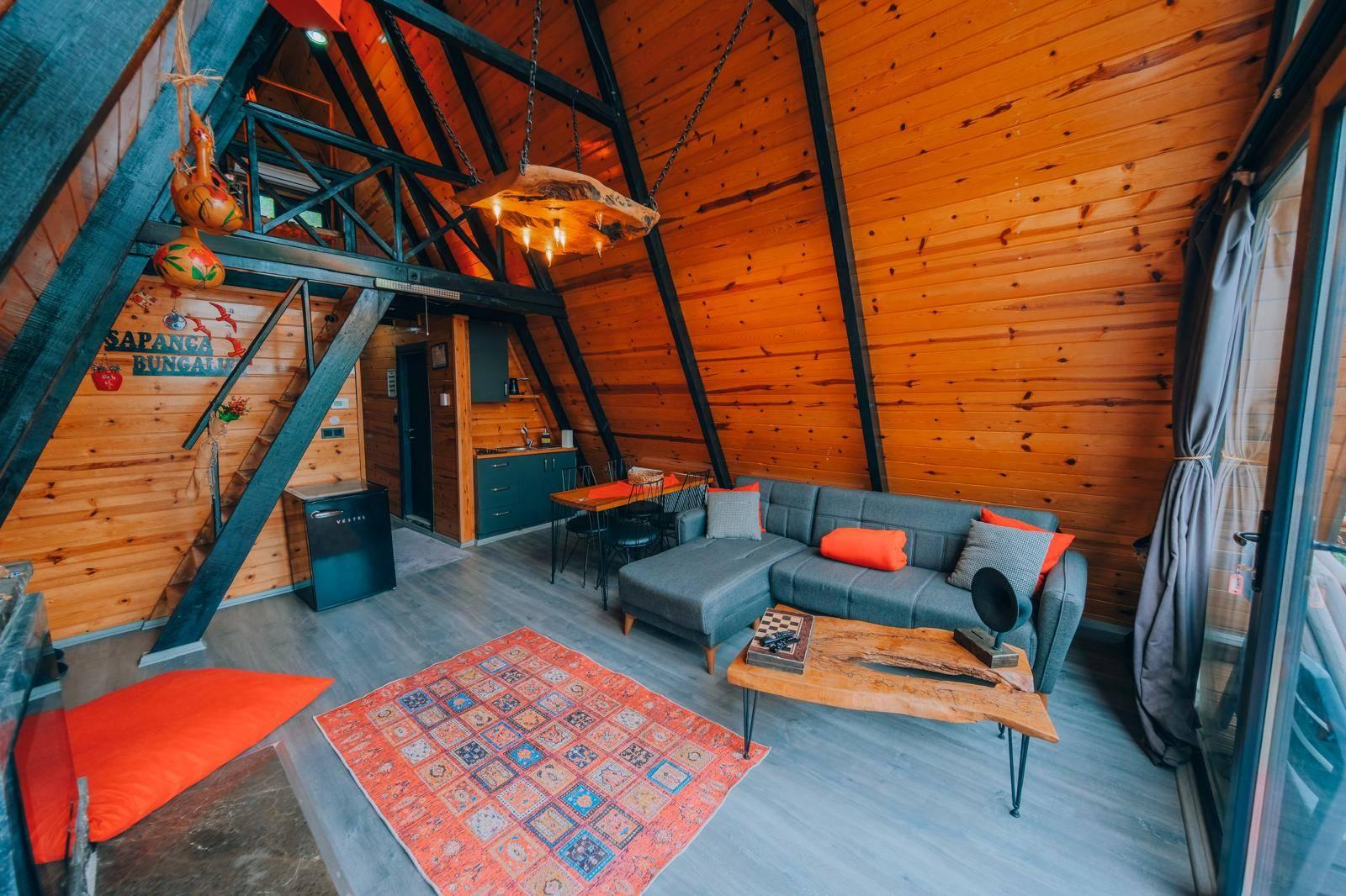 Sapanca Memnuniye'de Kalabalık Ailelere Uygun, Jakuzili, Şık Bungalov-36227