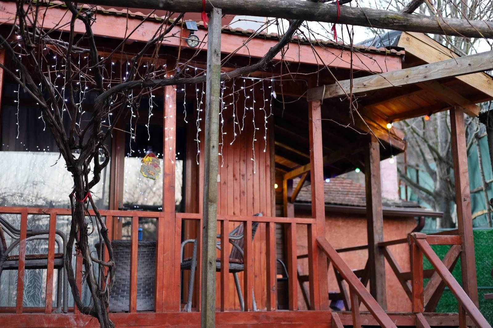 Sapanca Memnuniye'de Geniş Ailelere Uygun, Kiralık Ahşap Ev-29244