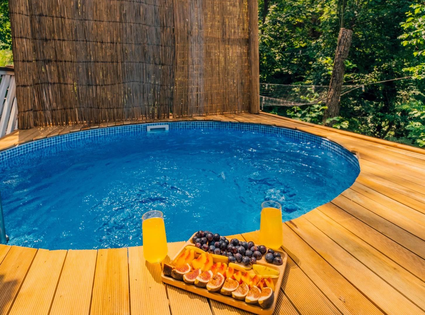 Sapanca'da Balayı Çiftlerine Uygun, Isıtmalı Havuzlu, Lüks Bungalov-36180