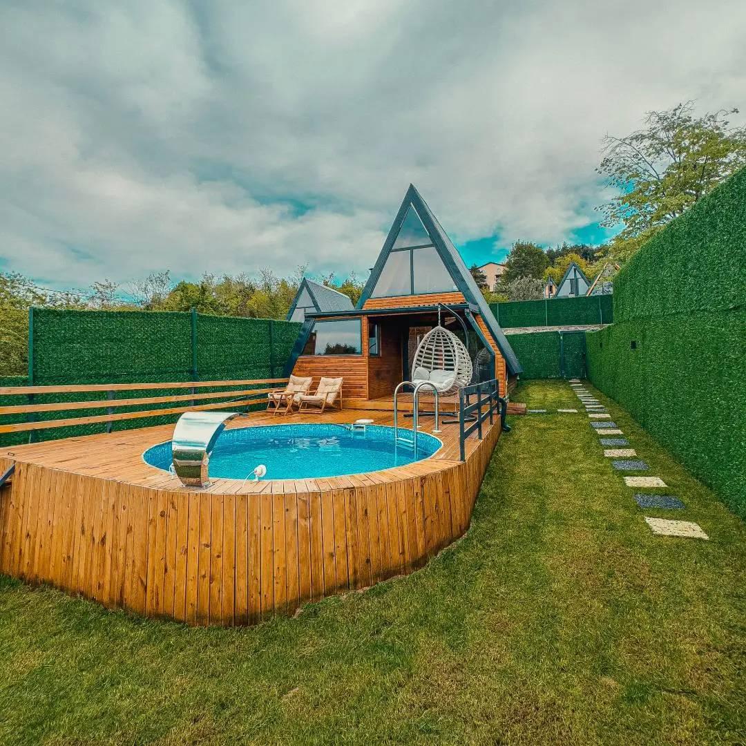 Sapanca Nailiye'de Minimalist Tasarımlı, Özel Havuzlu, 2+1 Bungalov-42348