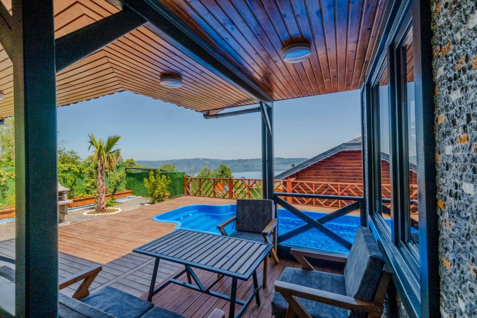 Sapanca Nailiye'de Muhteşem Doğada, Isıtmalı Havuzlu, 1+1 Villa-43778