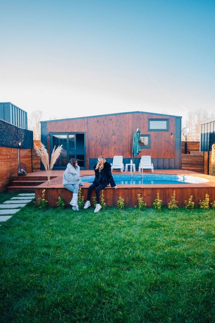 Sapanca'da Enfes Tesis İçerisinde, Isıtmalı Havuzlu, Şık Tiny House